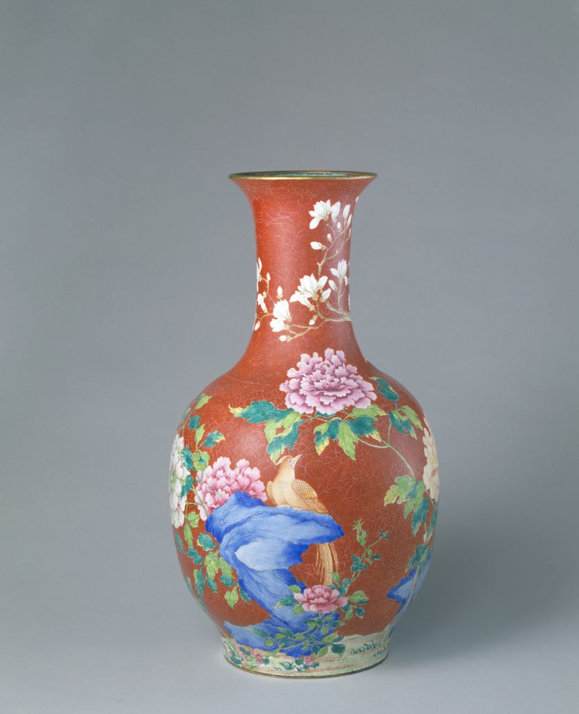 图片[1]-Enamel vase with flower and bird patterns-China Archive